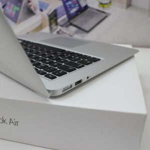 Macbook Air 13.3 inch 2015