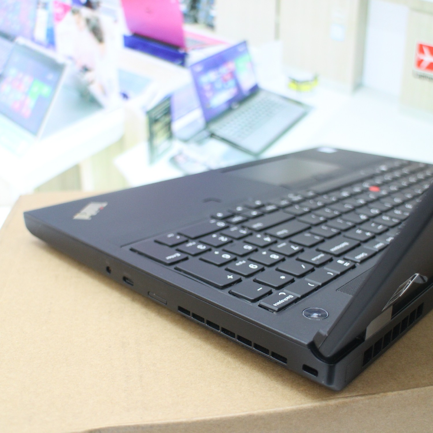Laptop Lenovo Thinkpad P53 I7 9750H Ram 32Gb Nvidia Quadro T1000