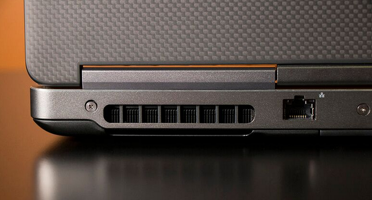 [Review] Đánh giá Laptop Dell Precision 7520: Dòng máy trạm mạnh mẽ!