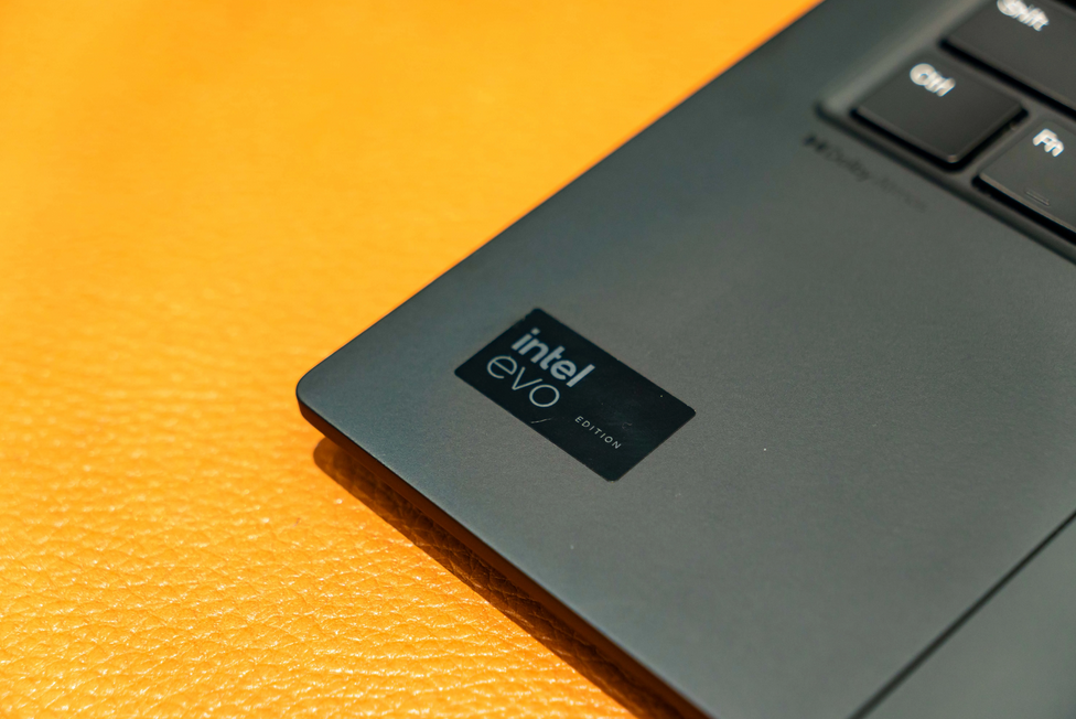 [Review] Đánh giá Laptop Lenovo Thinkpad X1 Carbon Gen 12