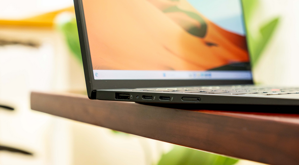 [Review] Đánh giá Laptop Lenovo Thinkpad X1 Carbon Gen 12