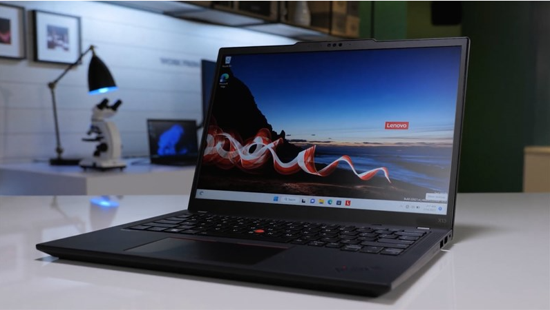 Đánh giá Laptop Lenovo Thinkpad X13 Gen 4 : Laptop nhỏ gọn pin trâu đáng mua nhất 2025?