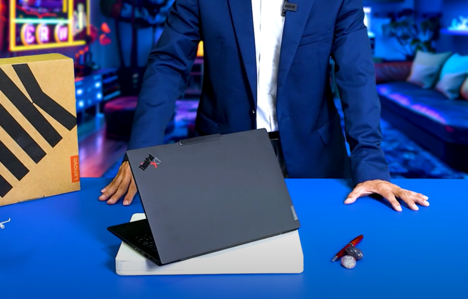 Đánh giá Laptop Lenovo ThinkPad X1 Carbon Gen 13 Aura Edition : Laptop cao cấp cho doanh nhân