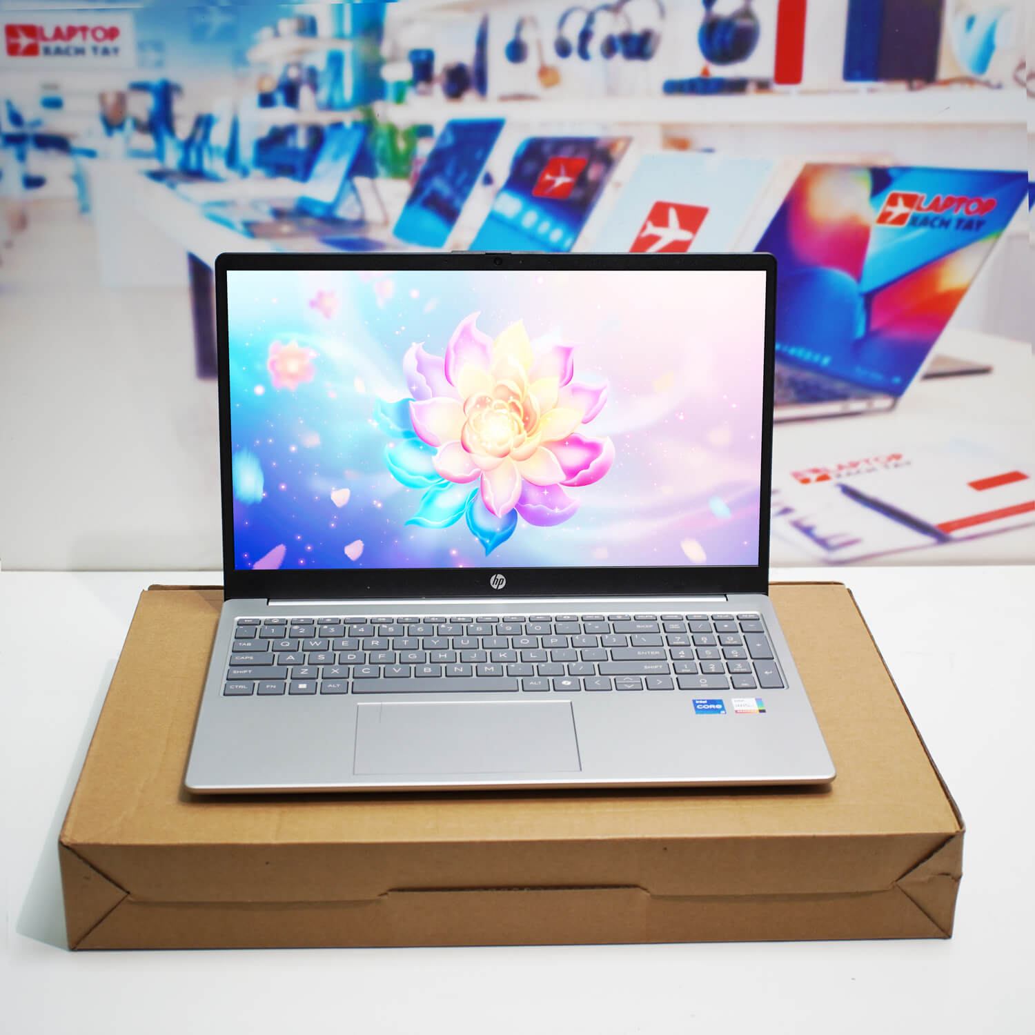 Đánh giá Laptop HP 15-FR0660TU: Laptop giá tốt Cho Dân Kế Toán & Văn Phòng