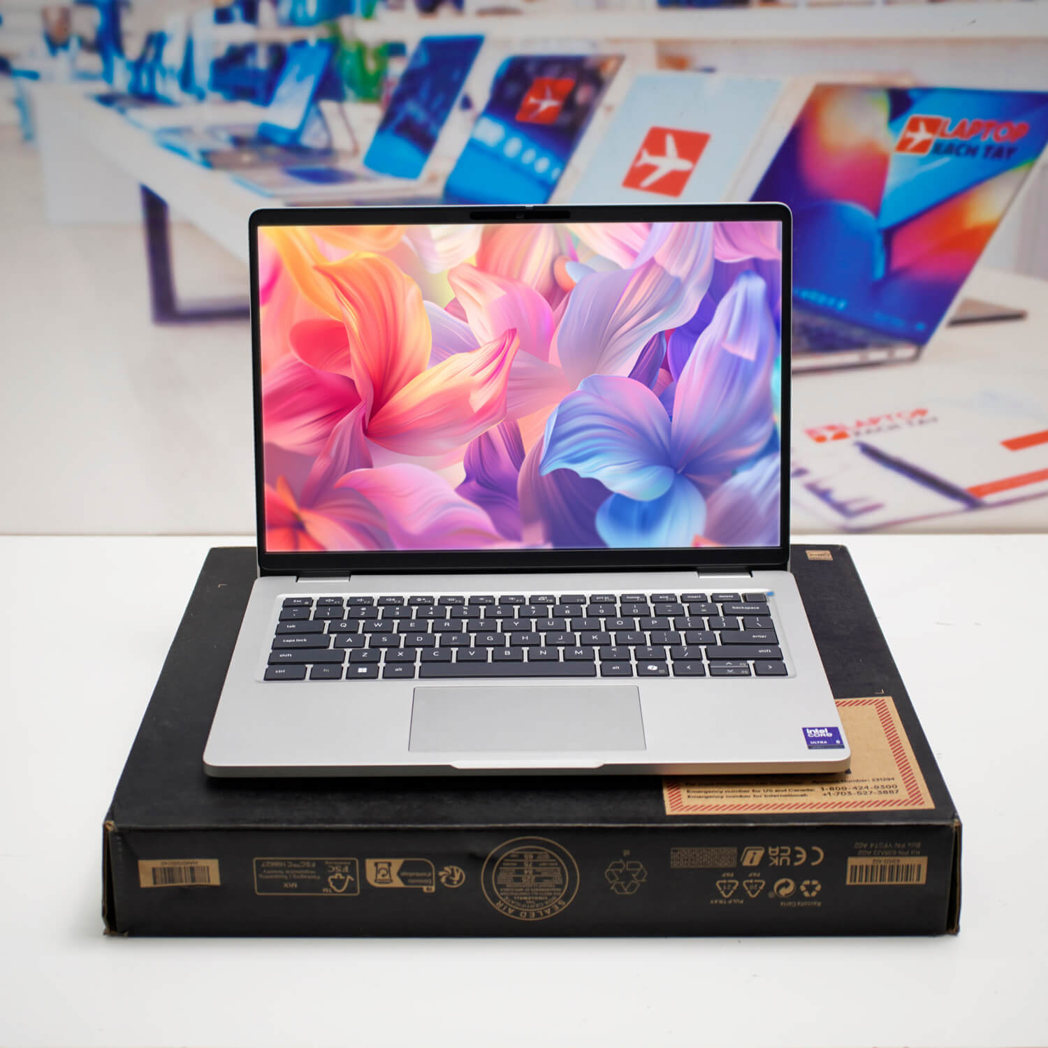 Dell Pro 14 PC14250 Ultra 5 235U (2)