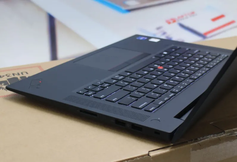 Đánh Giá Chuyên Sâu Lenovo ThinkPad P1 Gen 5: Cỗ Máy Trạm Đích Thực Cho Dân Kiến Trúc, Đồ Họa 3D Và Xây Dựng