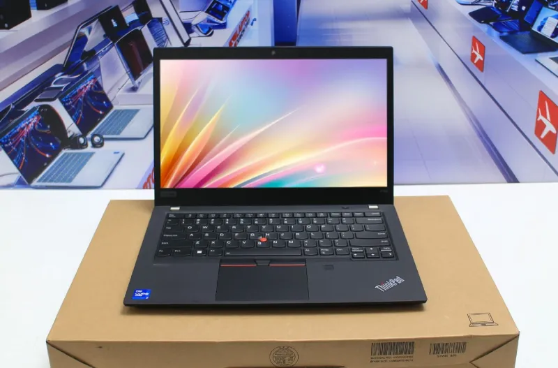 Đánh Giá Laptop Lenovo ThinkPad P14S Gen 4: Máy Trạm 14 Inch Nhỏ Gọn, Sức Mạnh Vượt Tầm Vóc