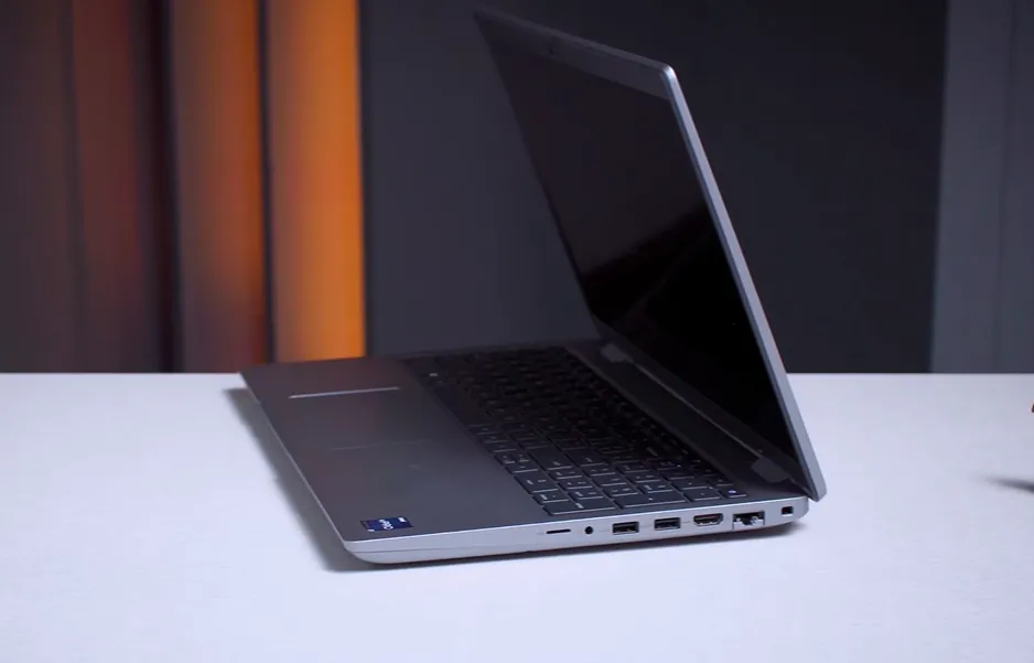 Đánh Giá Laptop Dell Precision 3591: Máy Trạm Đồ Họa Thực Dụng, Hiệu Năng Vượt Trội Nhờ Trí Tuệ Nhân Tạo